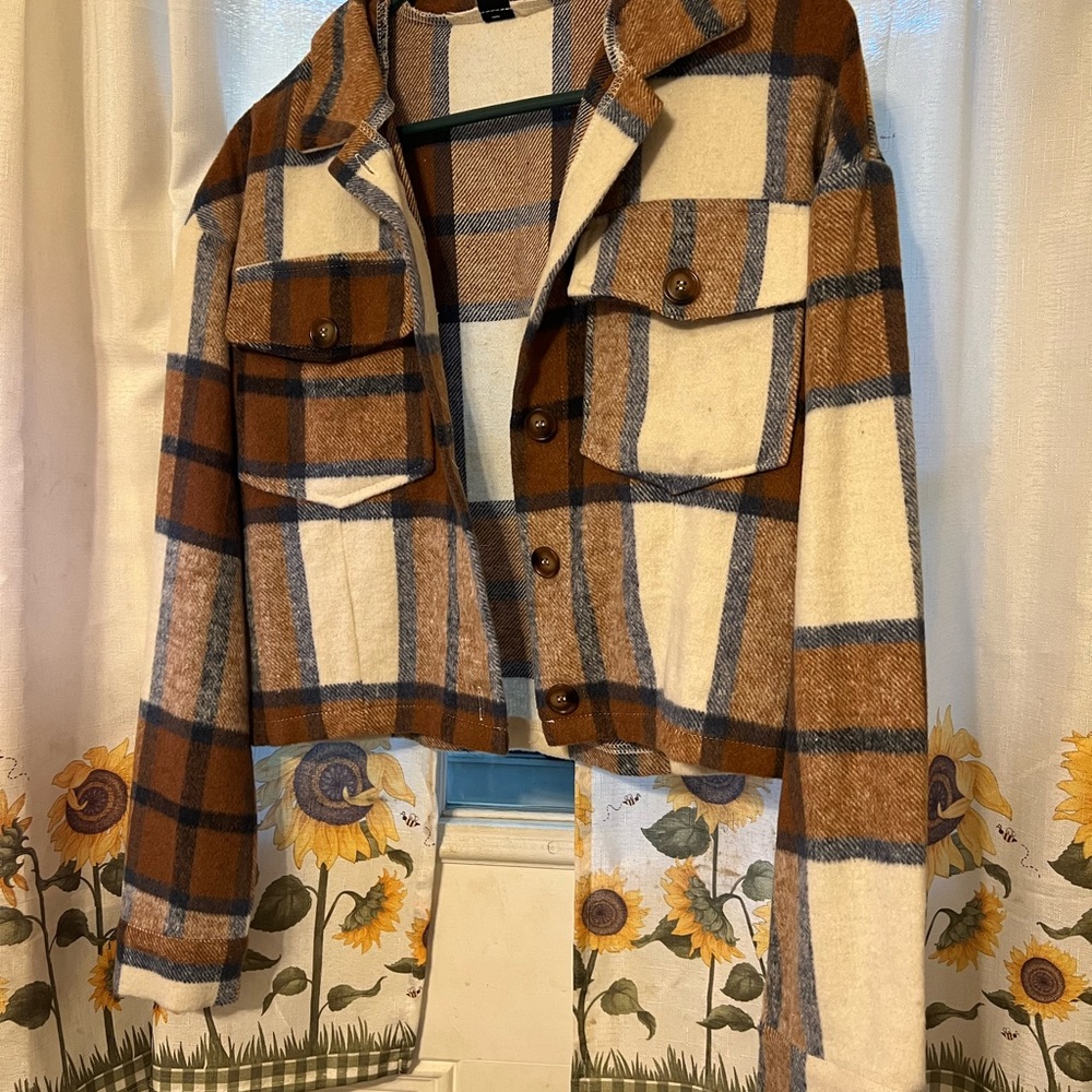 Cropped flannel - Size XS.